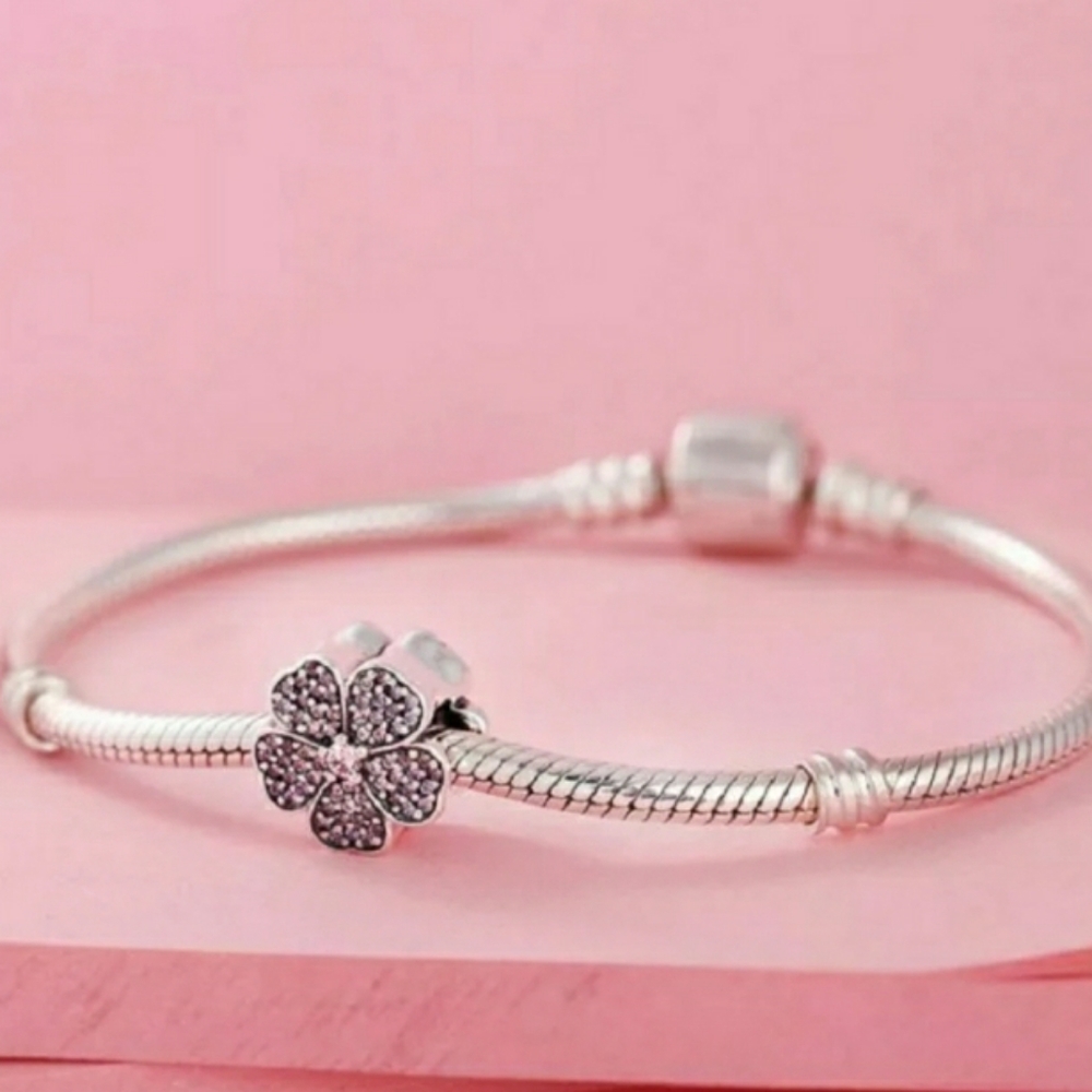 Pandora Sparkling Primrose Charm. - image 7